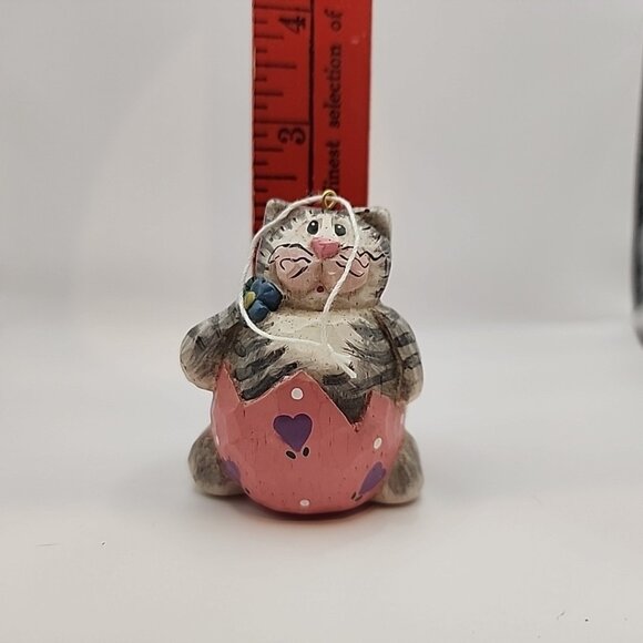 Eddie Walker Midwest of Cannon Falls Cat in Easter Egg Shell Ornament - Picture 5 of 5